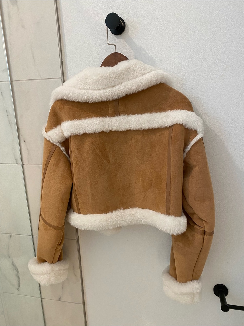 Avec Les Files Cropped Faux Shearling Aviator Jacket - Tan & Cream - Picture 2 of 3